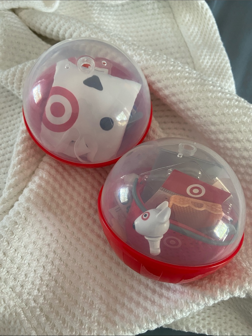 ZURU Mini Brands - Target Cookies & Salad